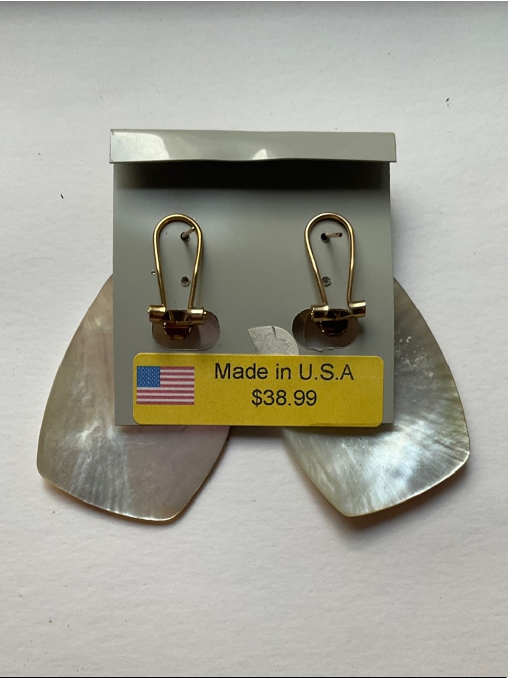 🟦NWT MOP Iridescent Drop Gold Earrings, Rectangular Shape & Handcrafted - Picture 5 of 11
